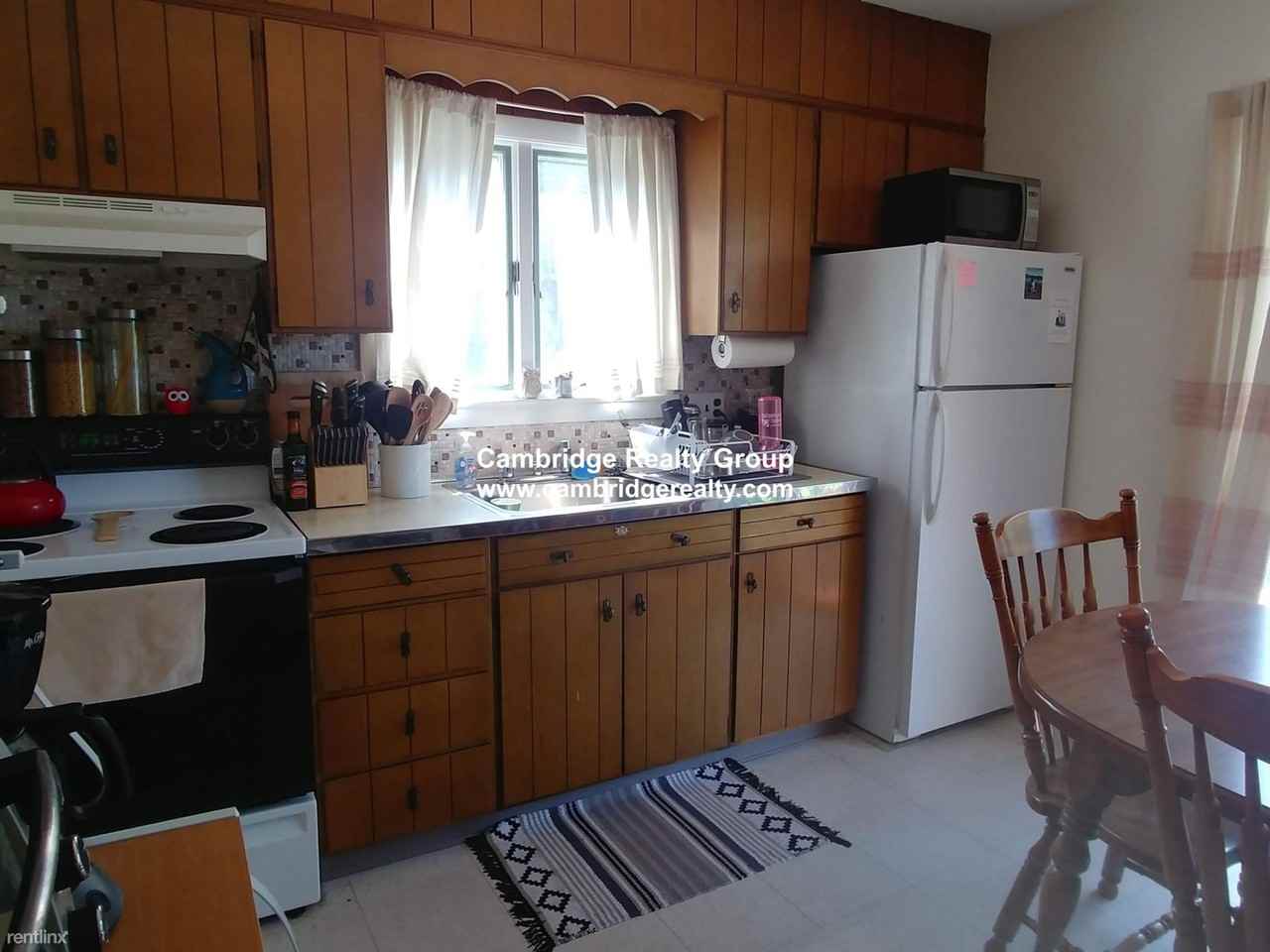 134 Highland Ave - Photo 2 of 7