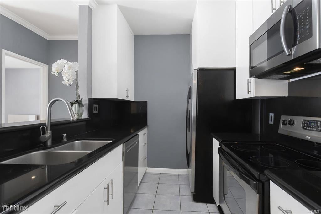 23901 Civic Center Way - Photo 2 of 10