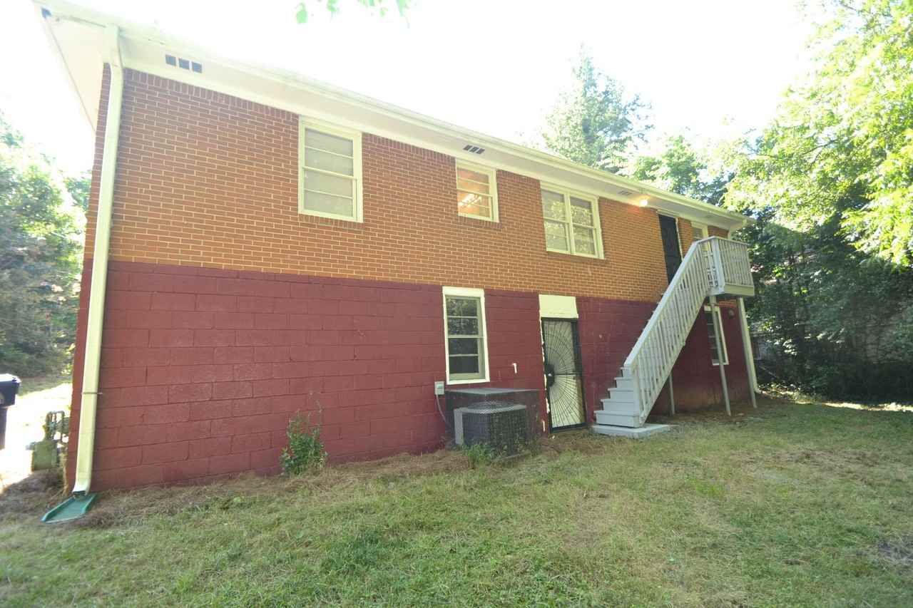 182 Howard St NW - Photo 2 of 5