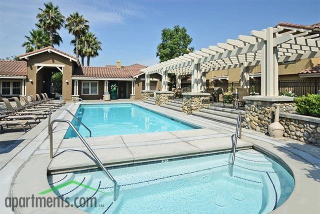 Eastridge Apartment Homes - Photo 3 of 26