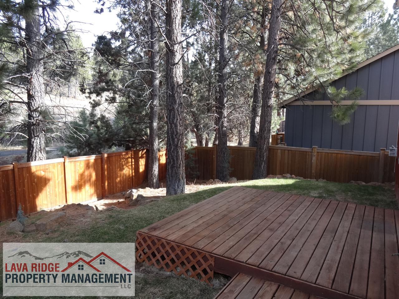19506 Brookside Way - Photo 3 of 12