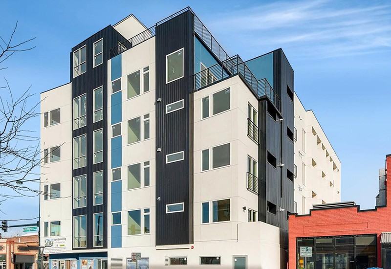 Tennyson 44 - Photo 3 of 50