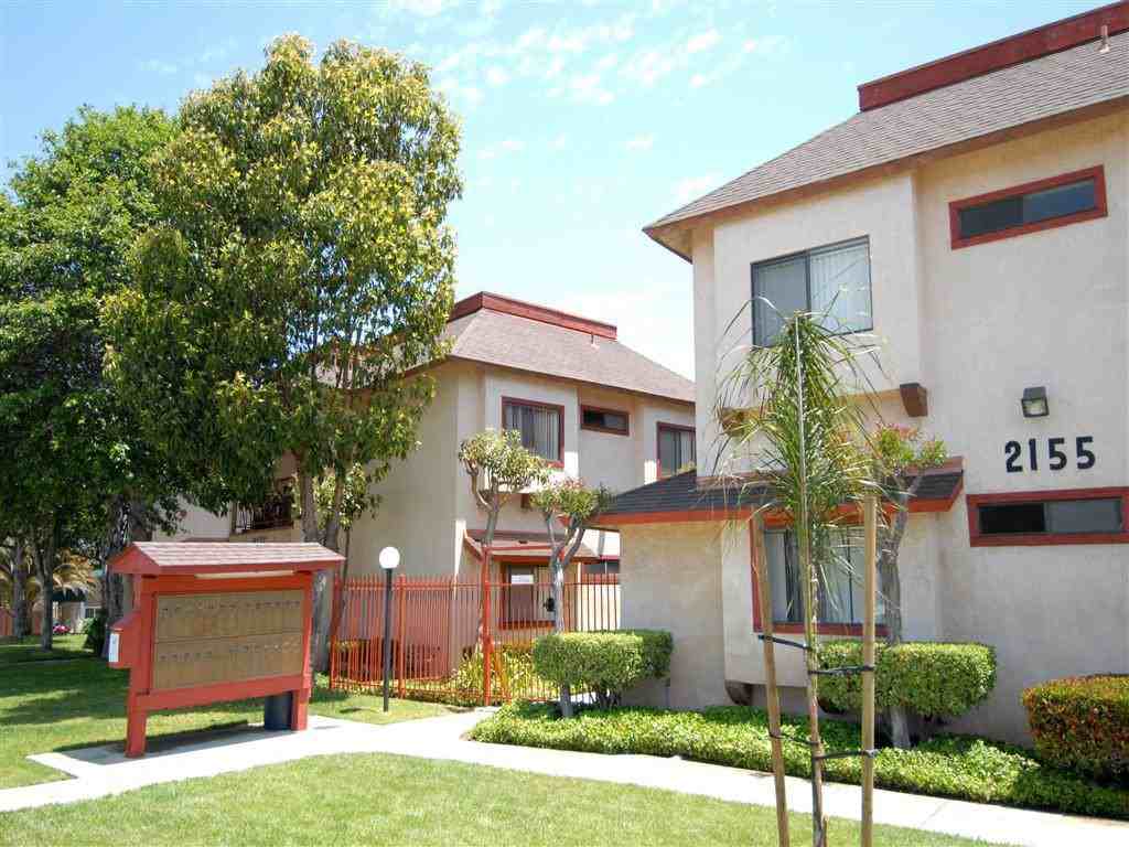 Fashion Hills Terrace - Photo 2 of 16