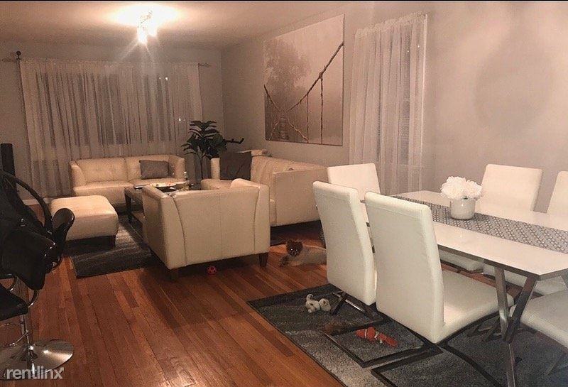 254 Bradley Ave - Photo 3 of 9