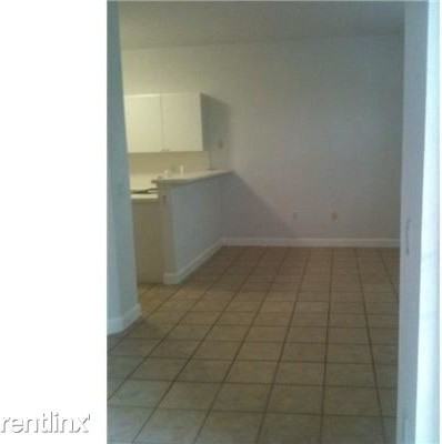 1011 Shoma Dr - Photo 3 of 7