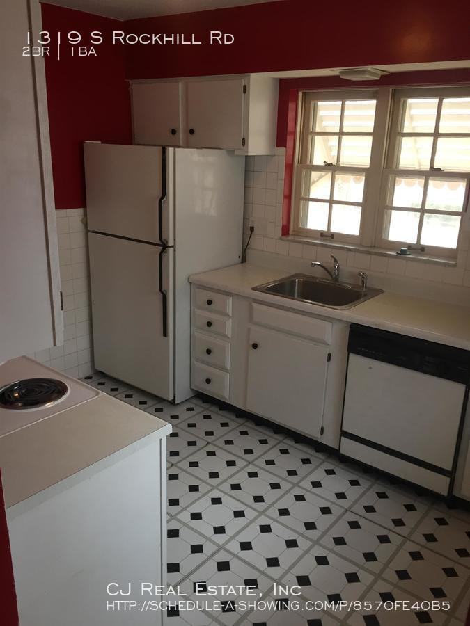 1319 S Rock Hill Rd - Photo 3 of 9