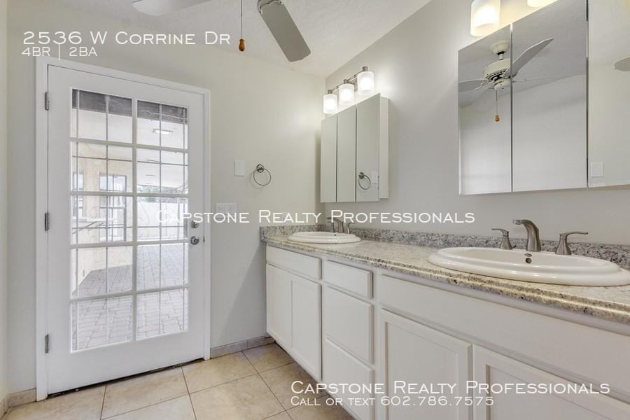 2536 W Corrine Dr - Photo 3 of 27