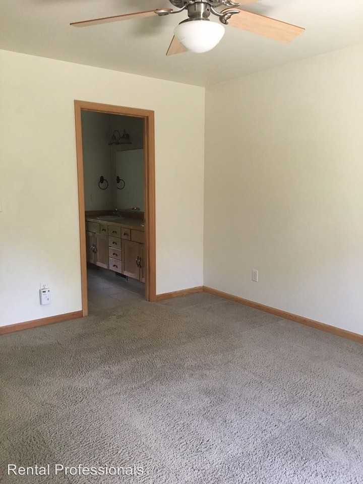 1125 Buckrake Ave - Photo 3 of 41