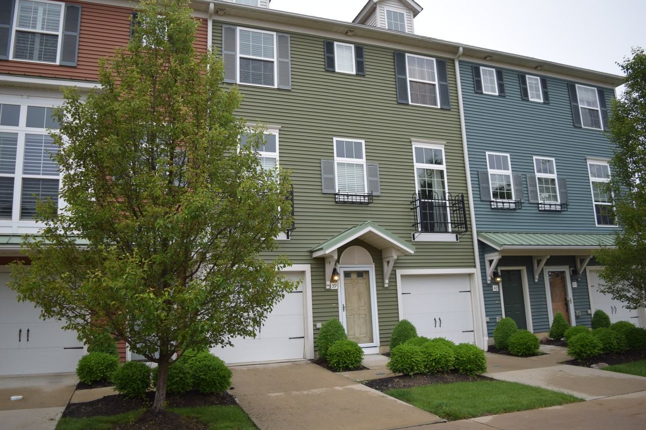 39 Grandview Dr - Photo 2 of 25