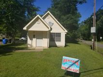 1214 Lotus Ln - Photo 1 of 1