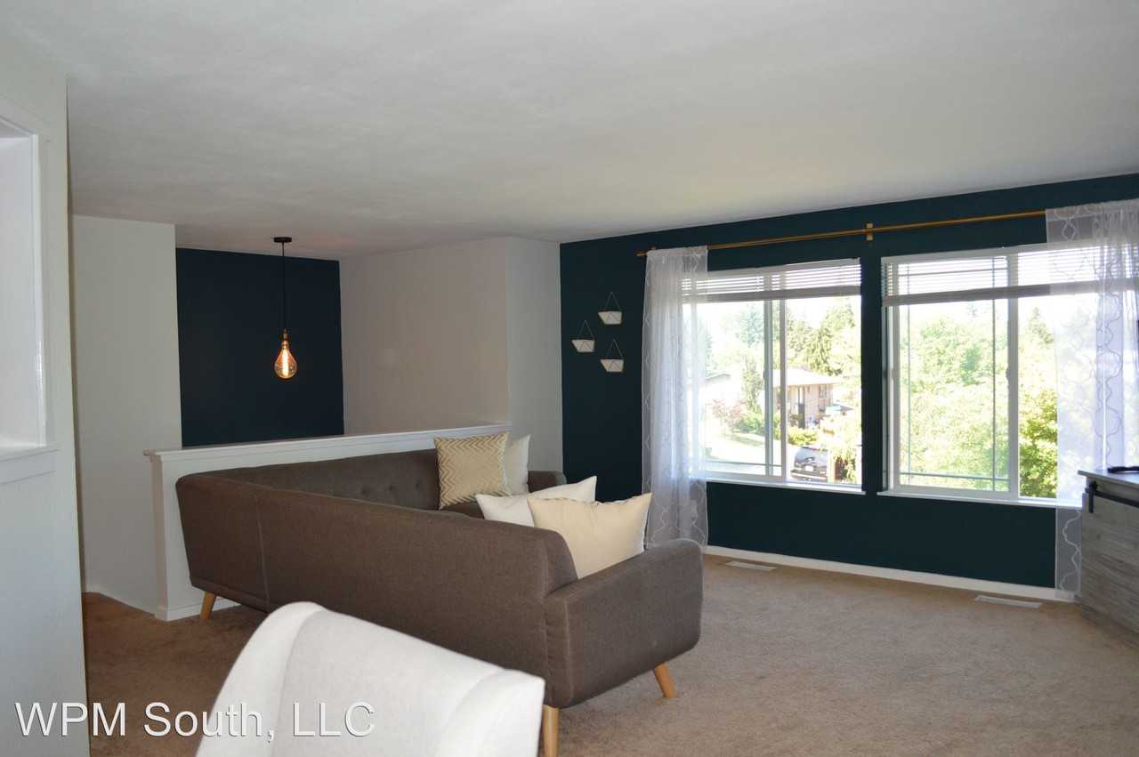 1603 Glenwood Ave SE - Photo 2 of 18