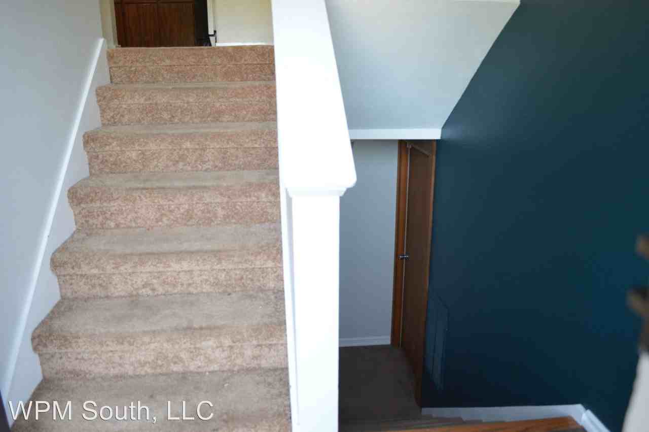 1603 Glenwood Ave SE - Photo 3 of 18