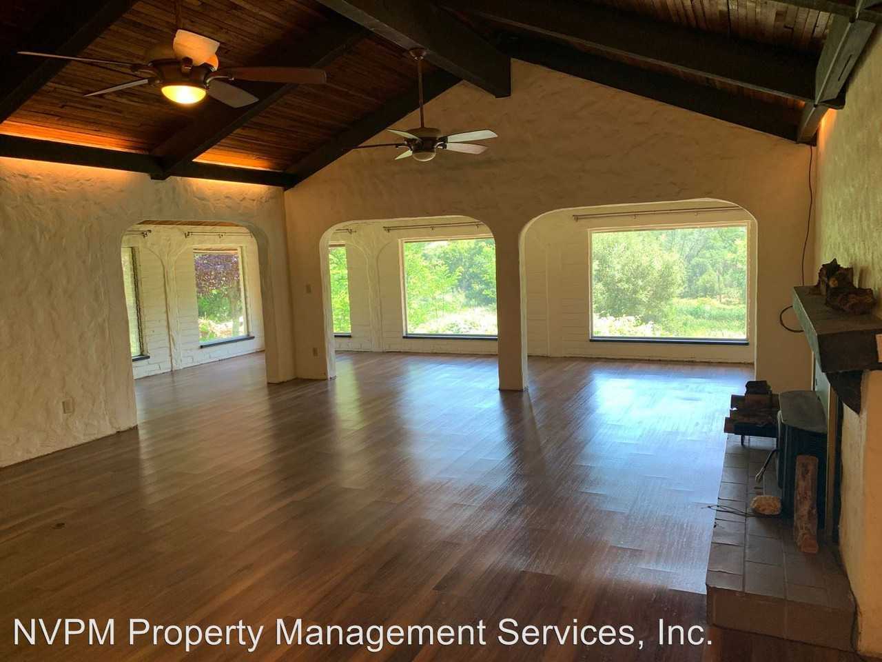 4416 Santos Ranch Road - Photo 3 of 30