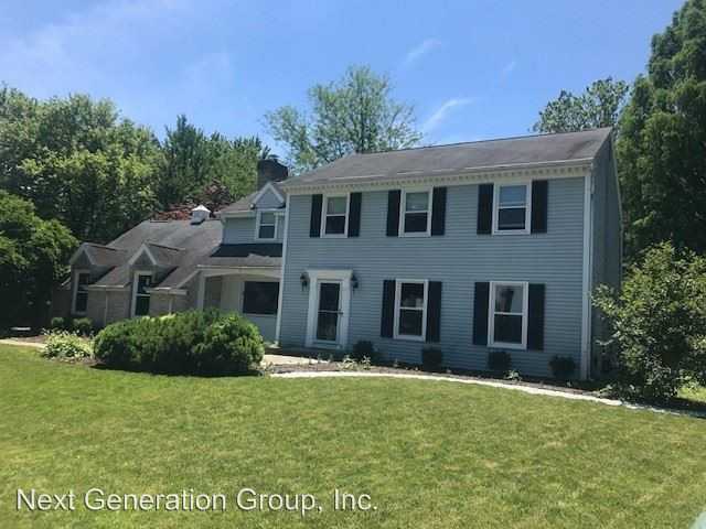 5133 Briarwood Dr - Photo 2 of 14
