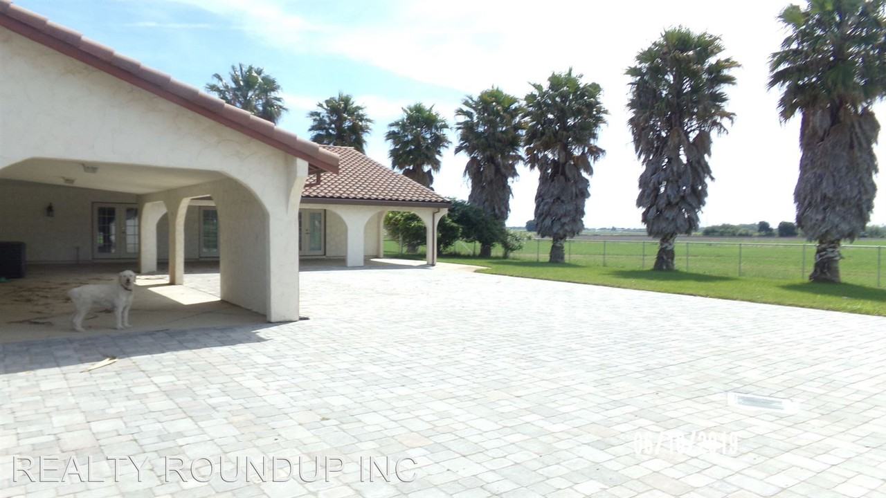 650 Vorden Rd - Photo 3 of 32