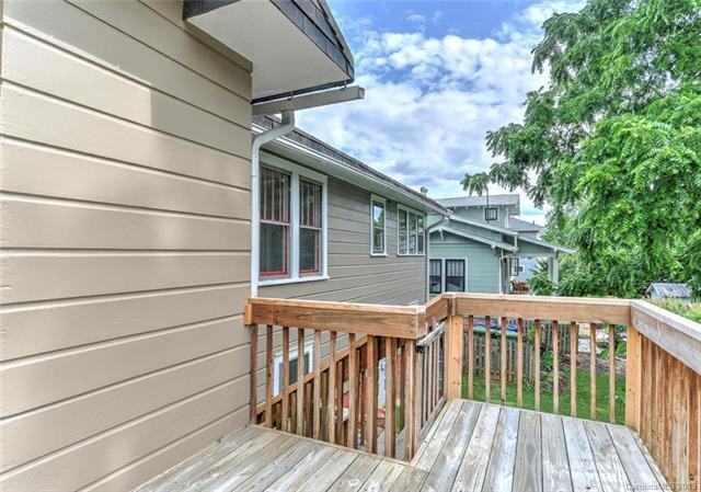 110 Norwood Ave - Photo 3 of 20