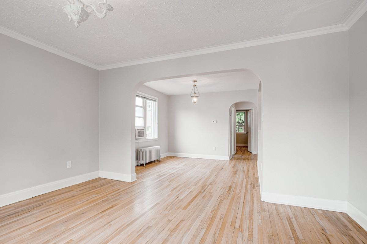 87 Thirty Seventh Street - Photo 6 of 18