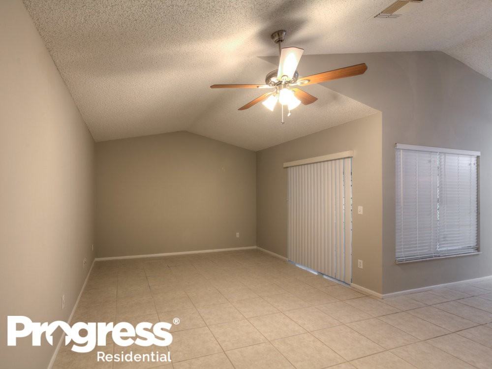 12818 Illinois Woods Ln - Photo 3 of 16