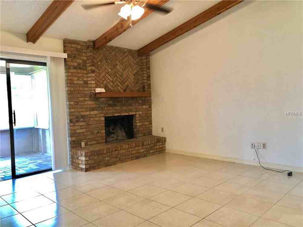 1613 Stafford Dr - Photo 3 of 20