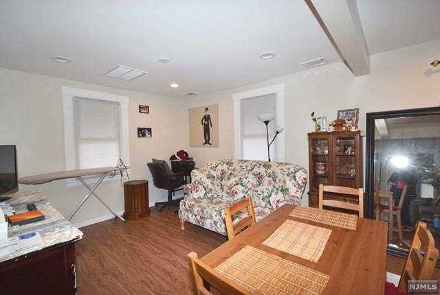 483 River Rd - Photo 3 of 7