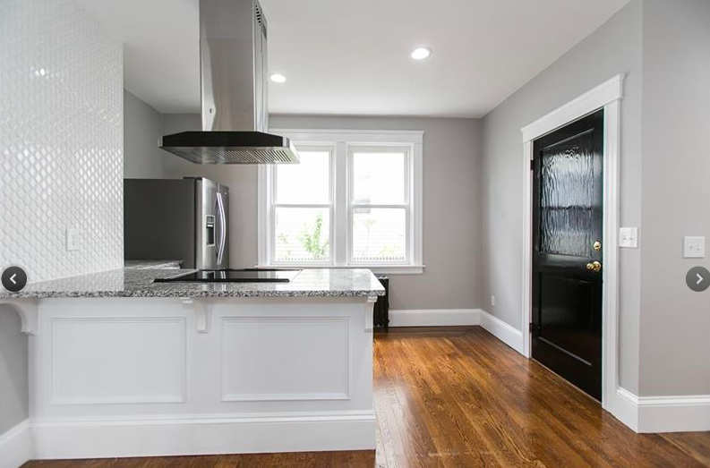 60 Lindy Ave #1 - Photo 2 of 9