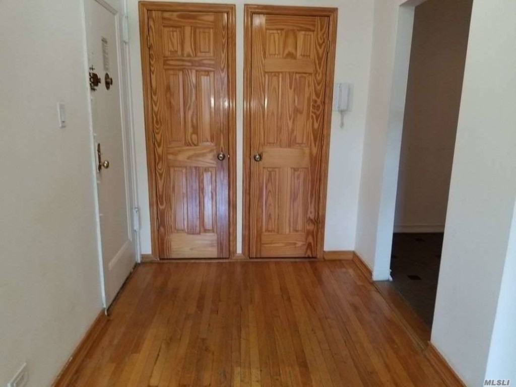 8710 87-10 34th Ave. 6M - Photo 3 of 14