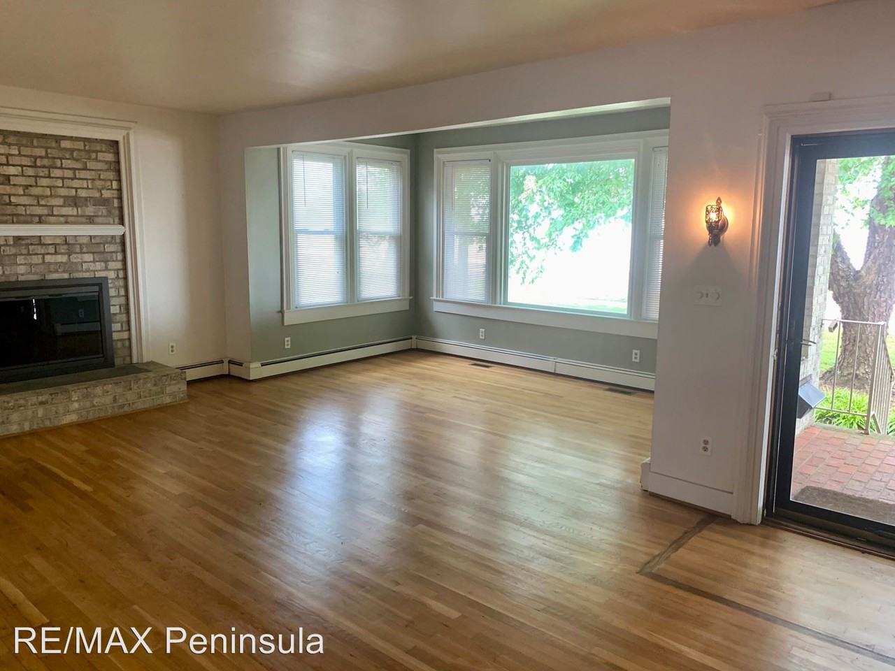 201 Chesapeake Ave - Photo 3 of 16