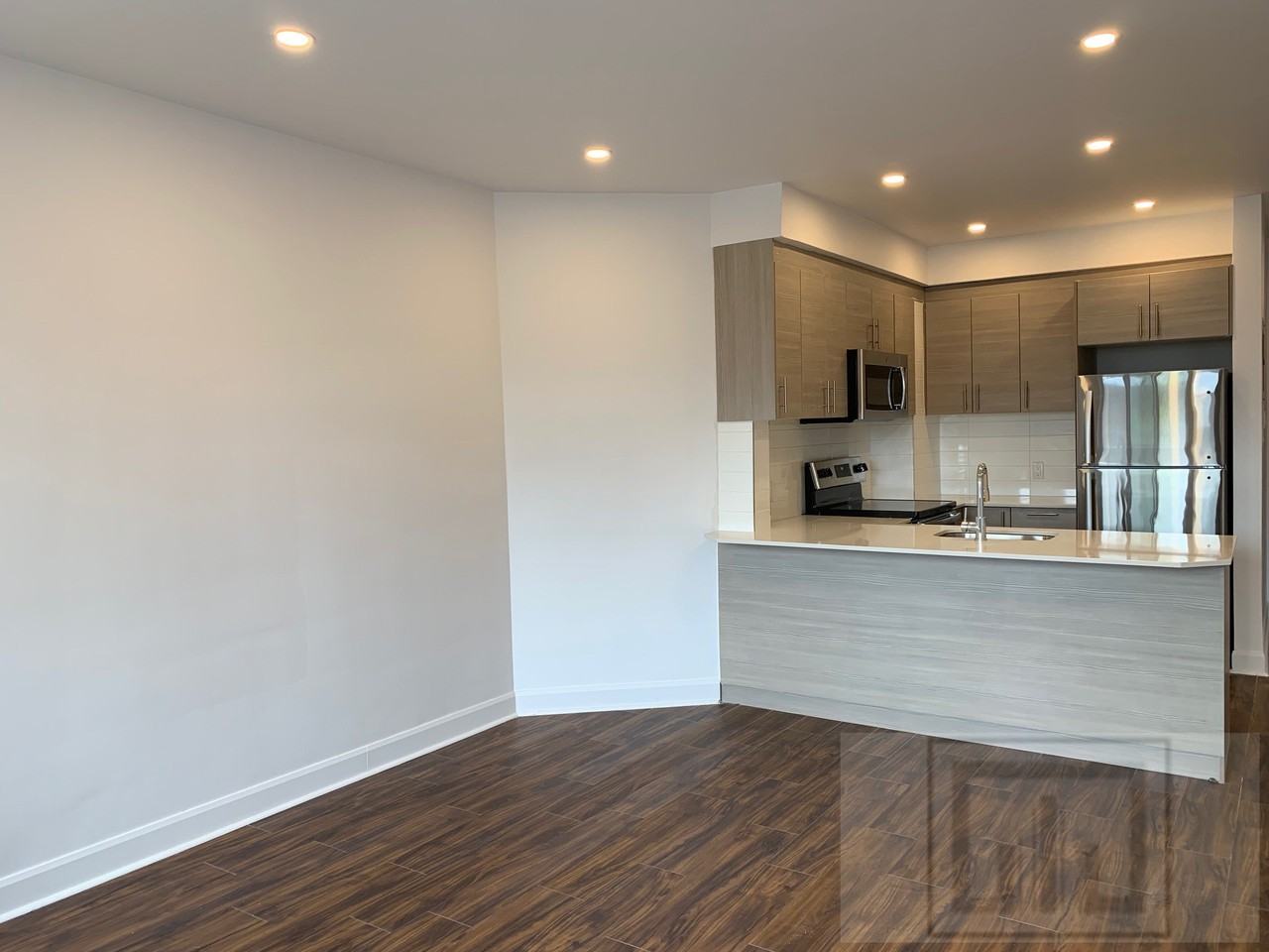 5475 Avenue Westminster - Photo 2 of 10