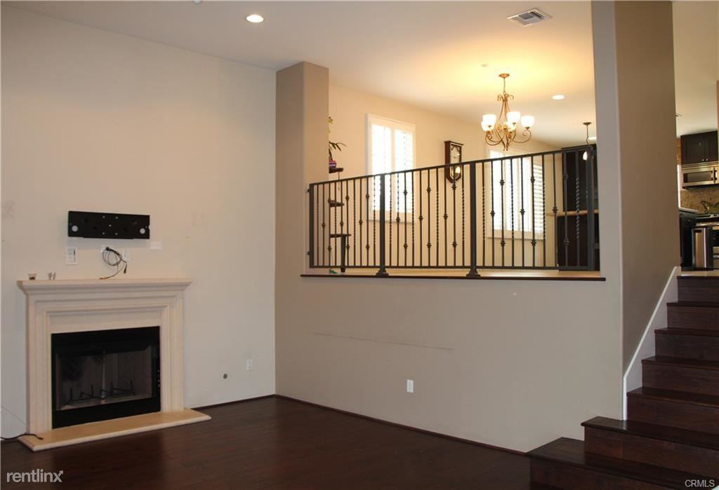 400 W Mission Rd #A - Photo 2 of 10