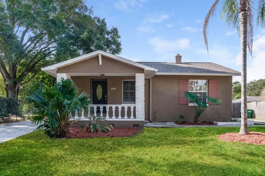 1020 W Berry Ave, Tampa, FL 33603 4 Bedroom House for Rent for 1,675