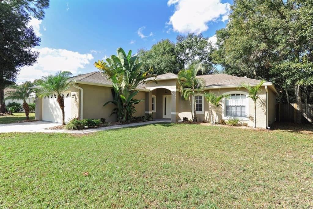 4090 Malden Dr - Photo 2 of 20