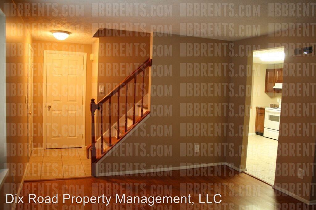 6532 Coachlight Way - Photo 3 of 16