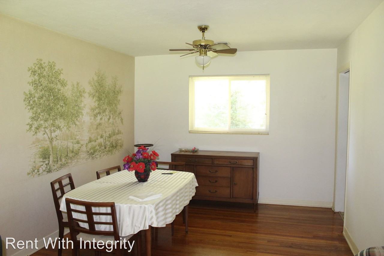 803 Abbiegail Dr - Photo 3 of 14