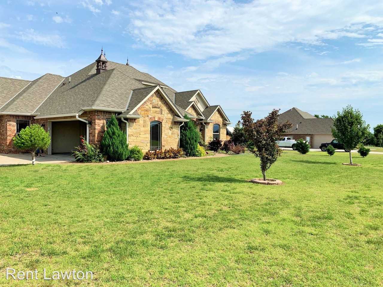 103 London Dr - Photo 2 of 42