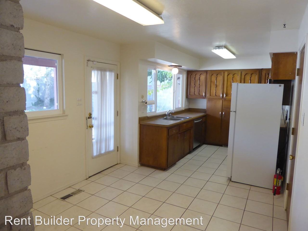 10325 Karen Ave NE - Photo 2 of 22