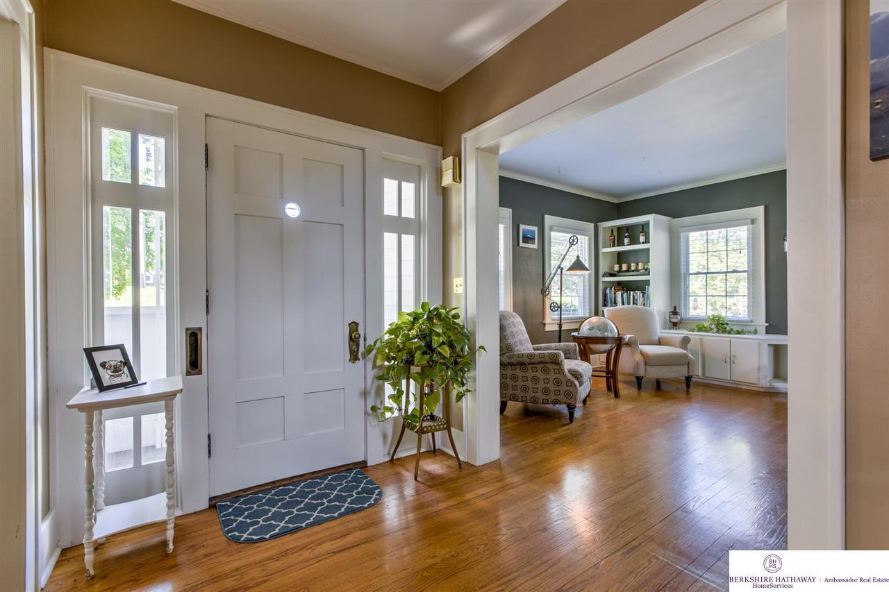 3724 Mason St - Photo 3 of 21