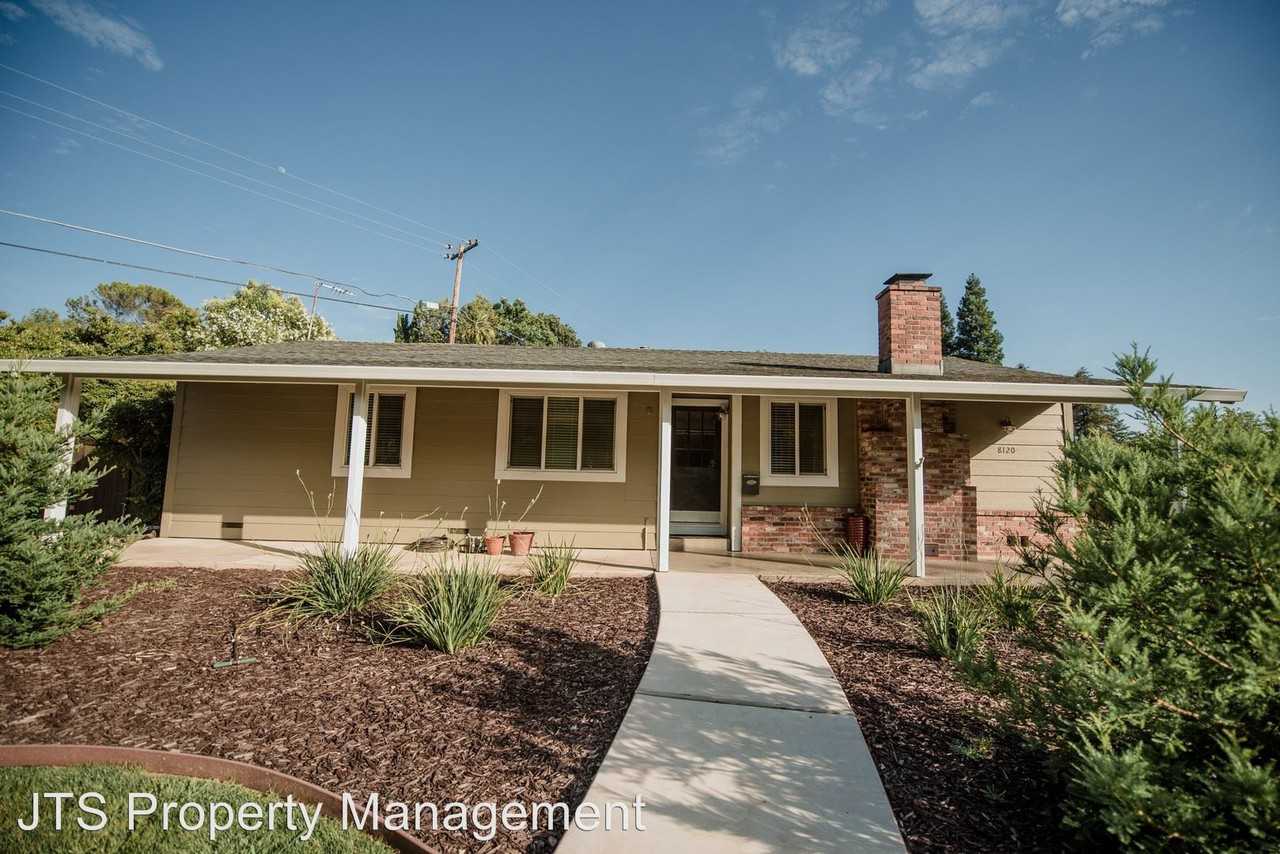 8120 Waikiki Dr - Photo 3 of 47