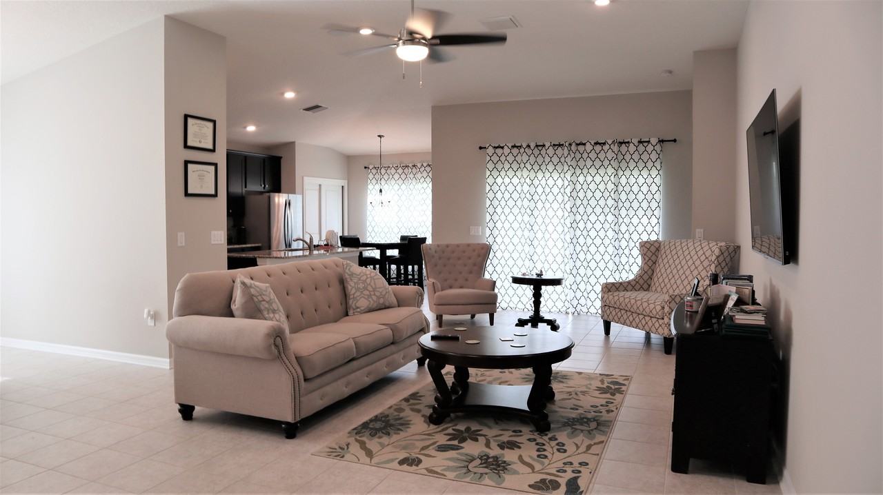 34023 Pickford Ct - Photo 2 of 24