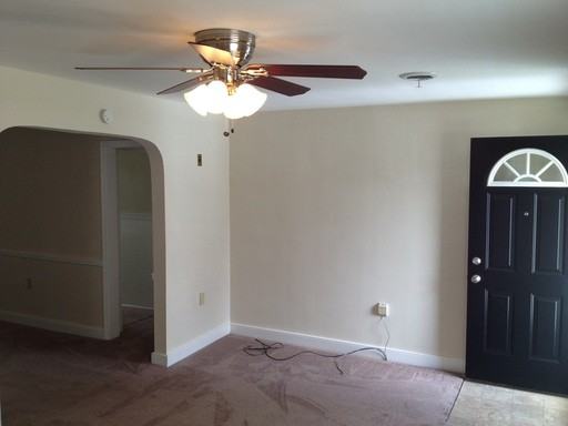 515 E Read St - Photo 2 of 9