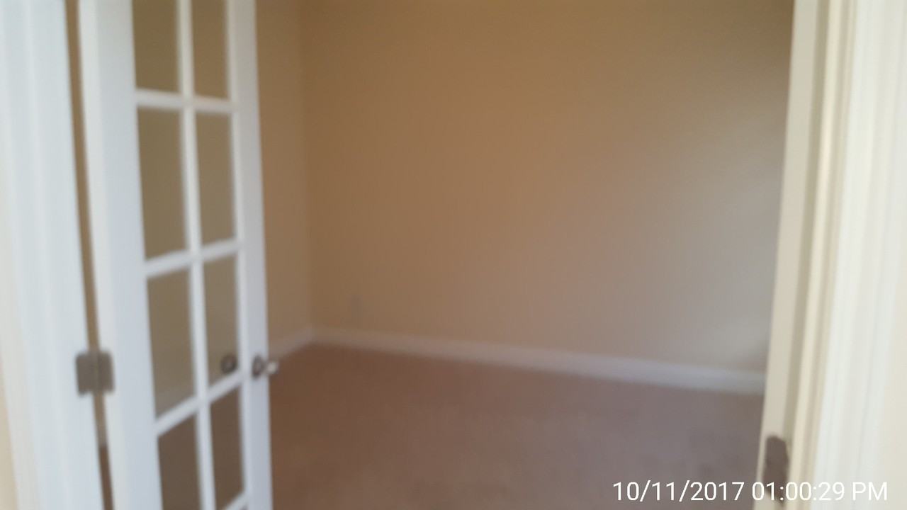 437 Bedford Crossing - Photo 3 of 20