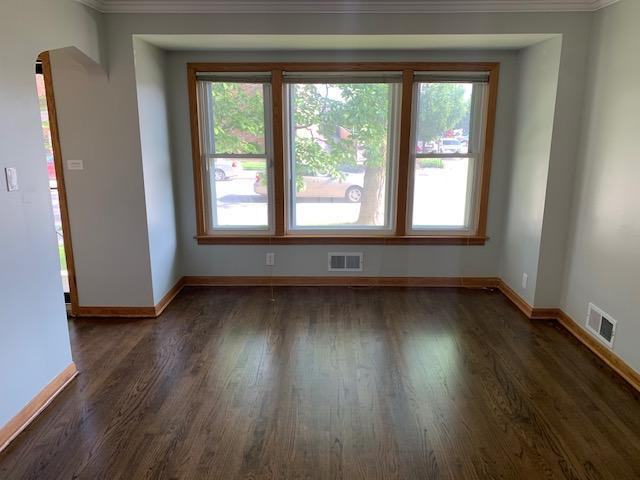 5905 W 55th St - Photo 3 of 16