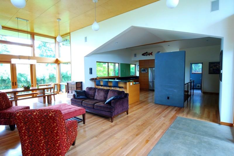 7710 Crest Dr Ne - Photo 2 of 17