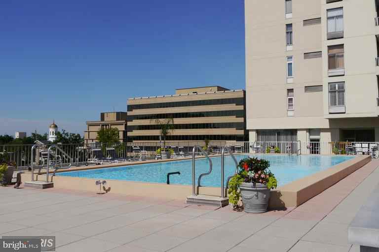 28 Allegheny Ave - Photo 3 of 30