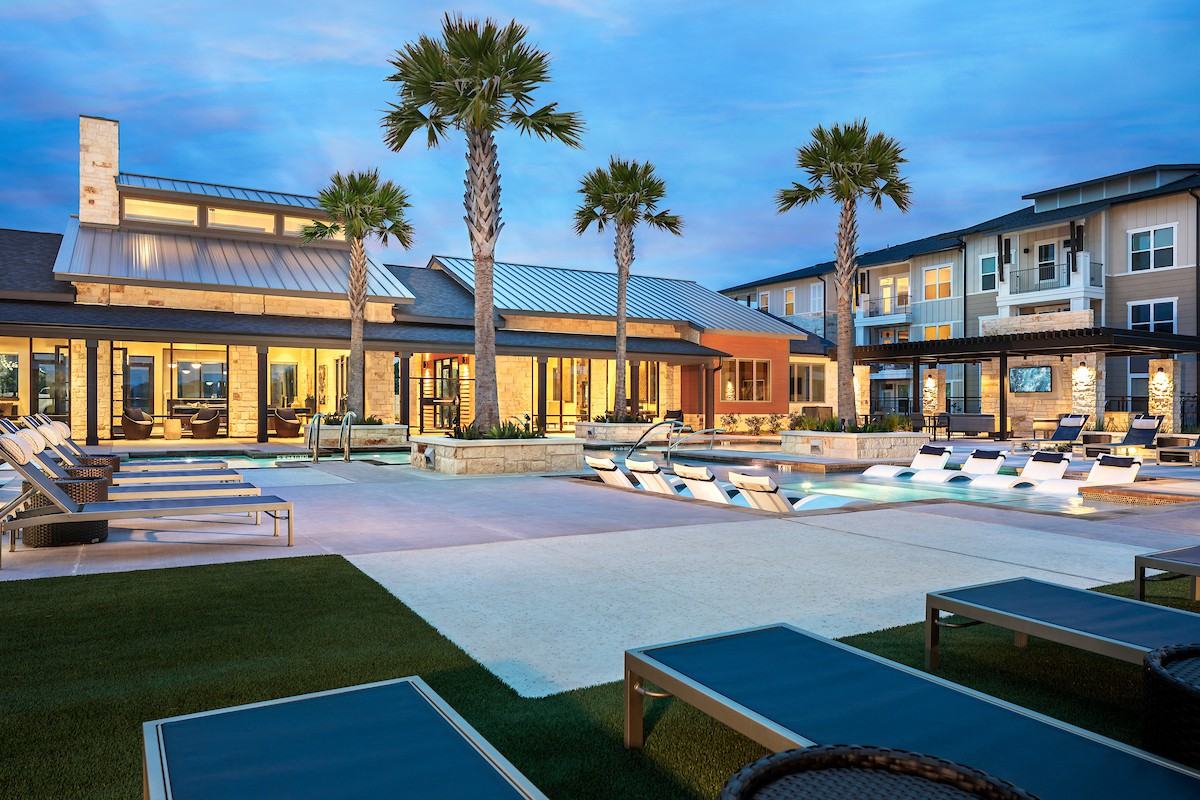 Viridian - Photo 2 of 25