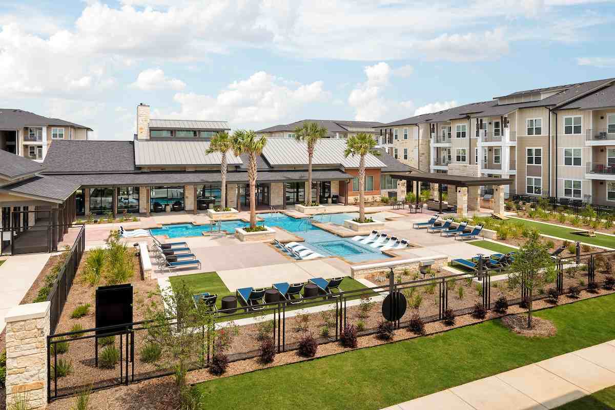 Viridian - Photo 4 of 25