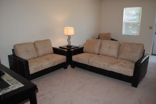 329 Hancock St - Photo 2 of 3