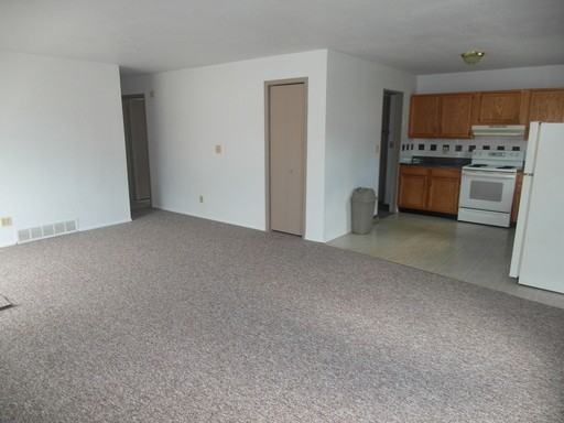 4716 Sunset Rd - Photo 3 of 9