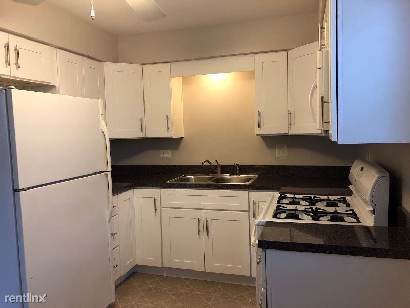 1103 E 31st St #B - Photo 2 of 11