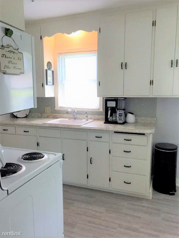 503 Monroe Ave - Photo 3 of 12