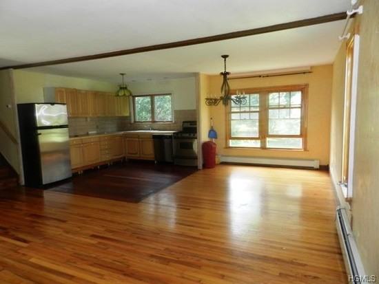 3 Greenlawn Dr - Photo 2 of 5